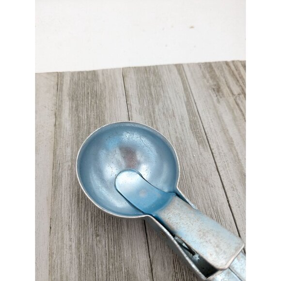 Vintage Blue Ice Cream Scoop Aluminum 7" - Picture 2 of 8